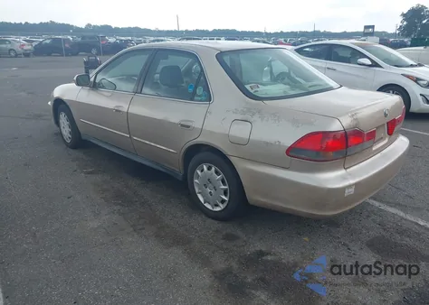 2001 Honda Accord 2.3 Lx from USA, damaged, VIN 1HGCG66531A017371